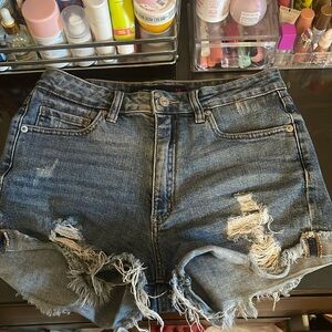 Women’s dark wash jean shorts